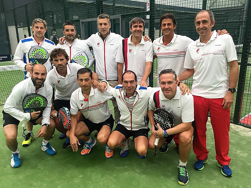 Los veteranos del Club Tenis Pamplona, pelearán por el ascenso